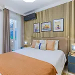 Designer With Attention To Detail In By 360 Estates Διαμέρισμα