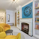 Designer With Attention To Detail In By 360 Estates Διαμέρισμα Gzira
