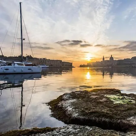 Designer With Attention To Detail In By 360 Estates Gzira