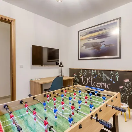 Designer Apartment Near Seafront With Balcony & Patio Lejlighed Gzira