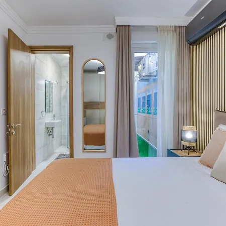 Designer Apartment Near Seafront With Balcony & Patio * Gzira