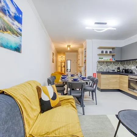 Apartamento Designer Apartment Near Seafront With Balcony & Patio