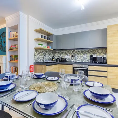 Appartement Designer Apartment Near Seafront With Balcony & Patio *