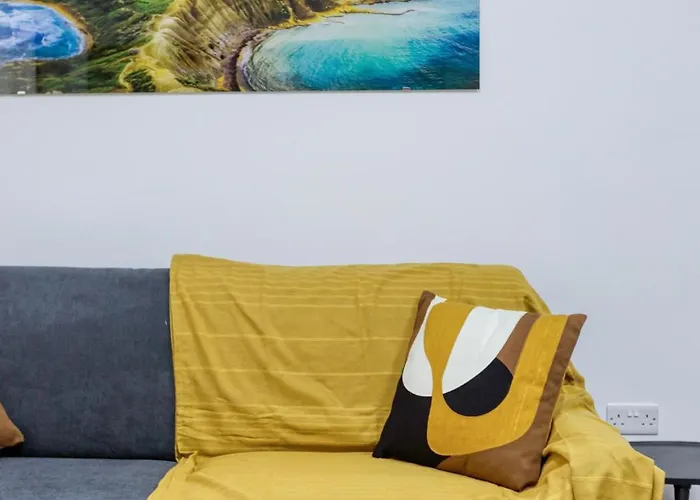 Designer With Attention To Detail In By 360 Estates *